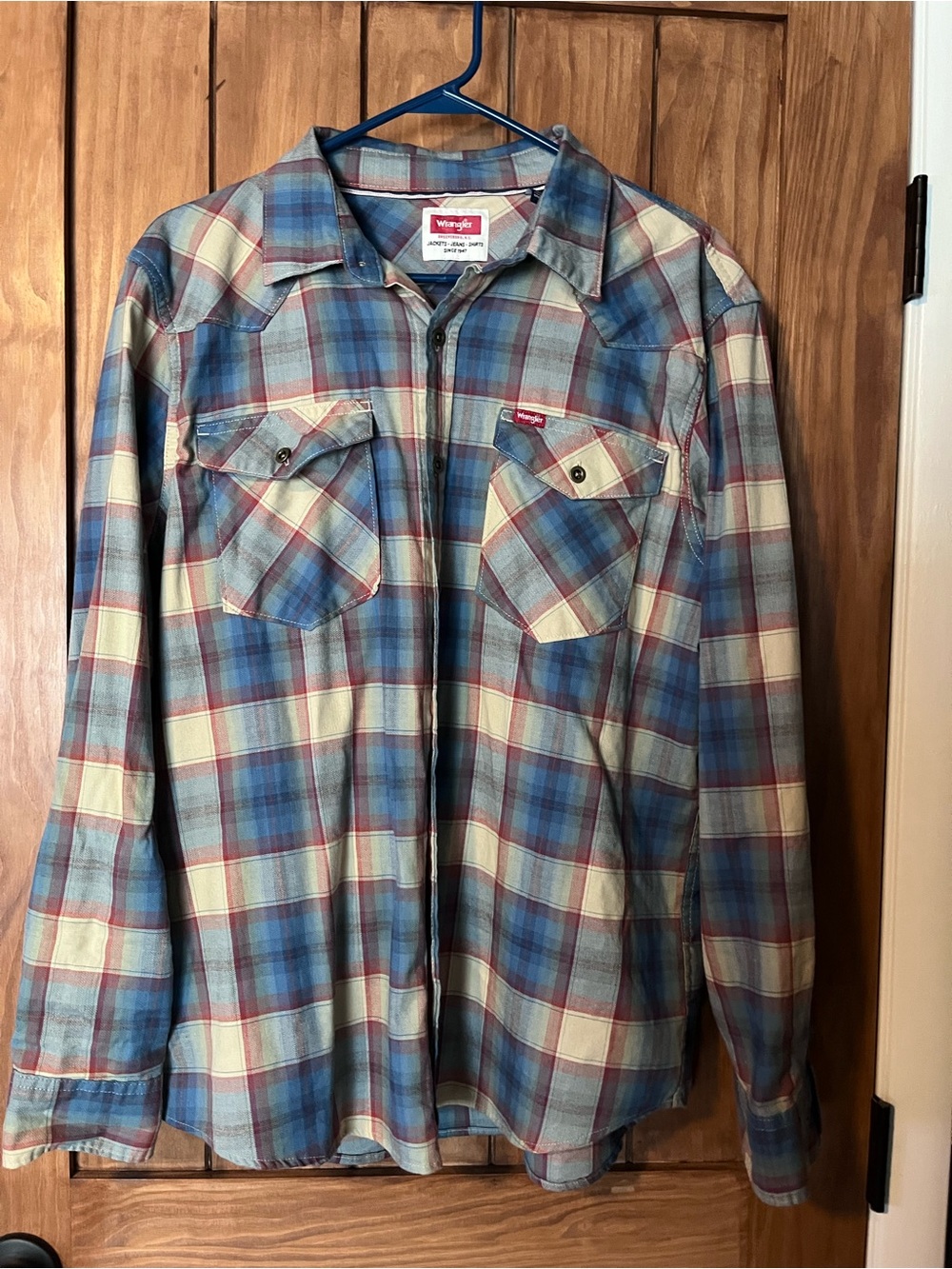 Vintage Wrangler Plaid Button-Up Shirt in Blue, Cream & Red